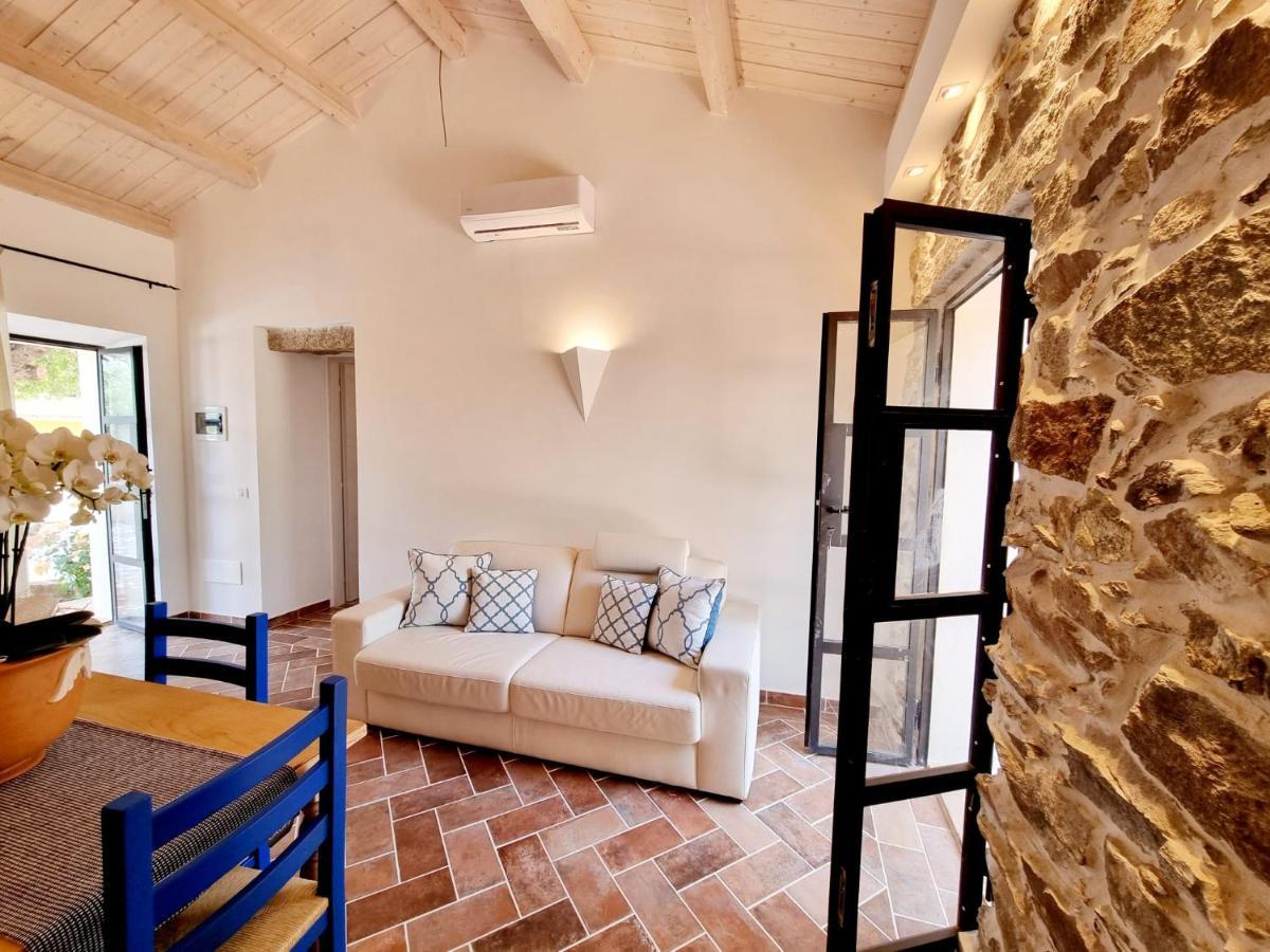 Апартаменты Stazzo San Teodoro La Quercia Piscina Condivisa Экстерьер фото