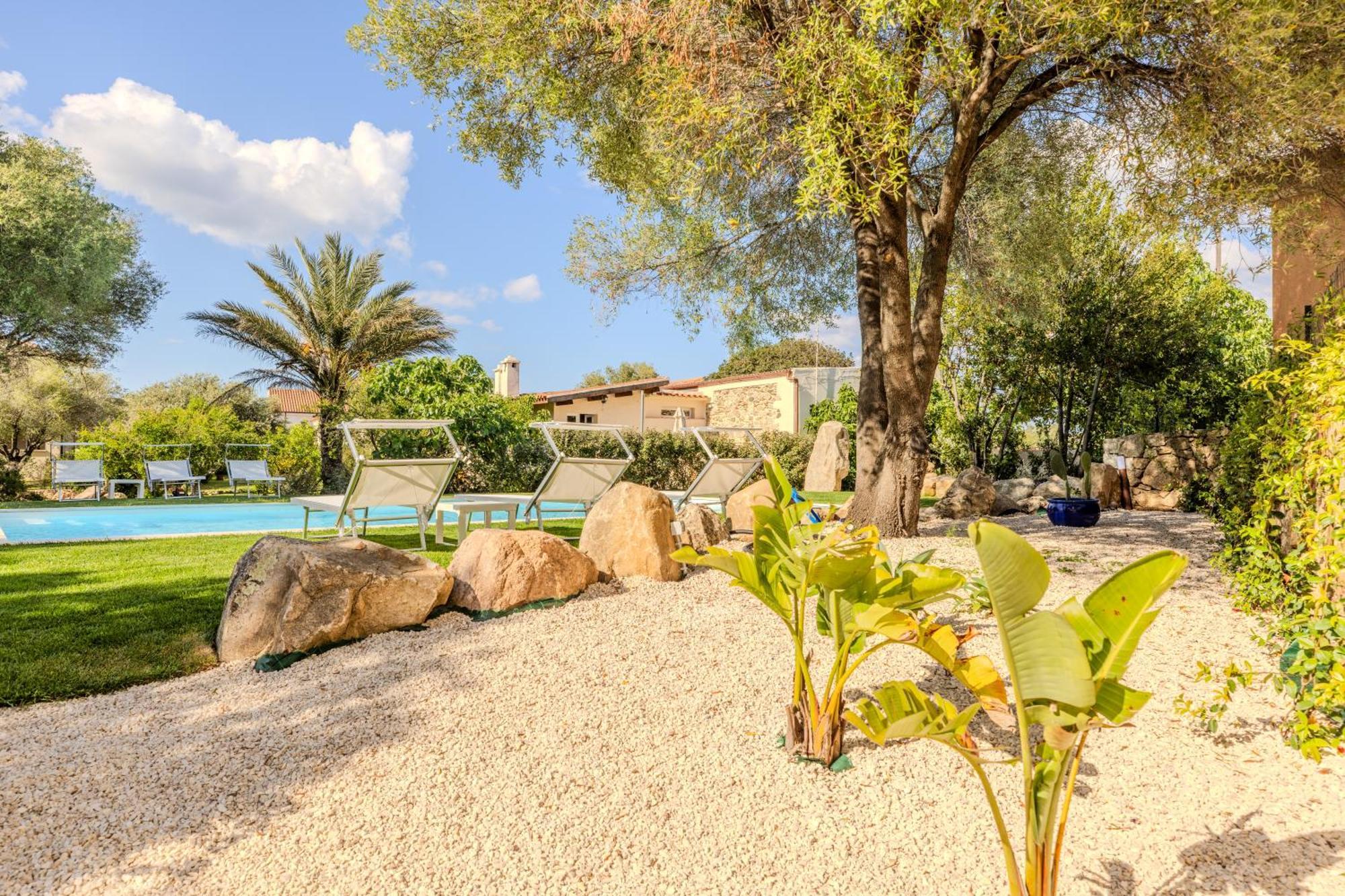 Апартаменты Stazzo San Teodoro La Quercia Piscina Condivisa Экстерьер фото