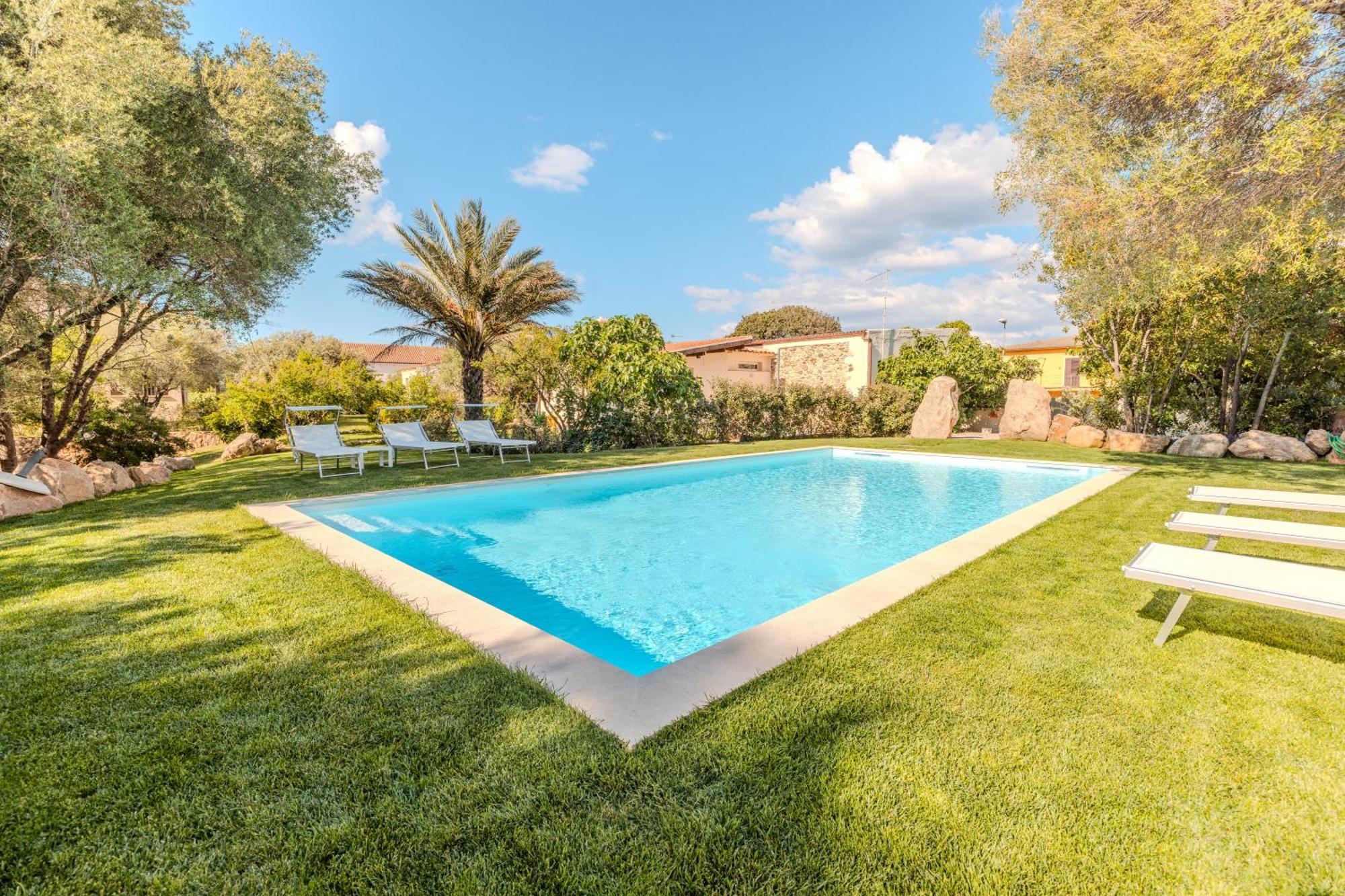Апартаменты Stazzo San Teodoro La Quercia Piscina Condivisa Экстерьер фото
